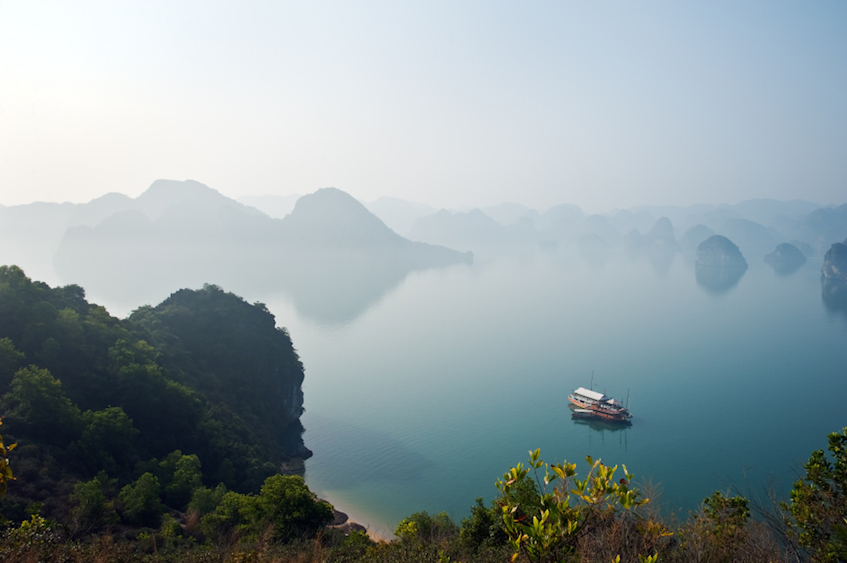 Saffron Interview Halong Bay by Raisbeckfoto 847px