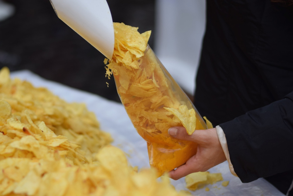 Madrid-Potato-Chips-in-Plaza-Espana-1000px-opt