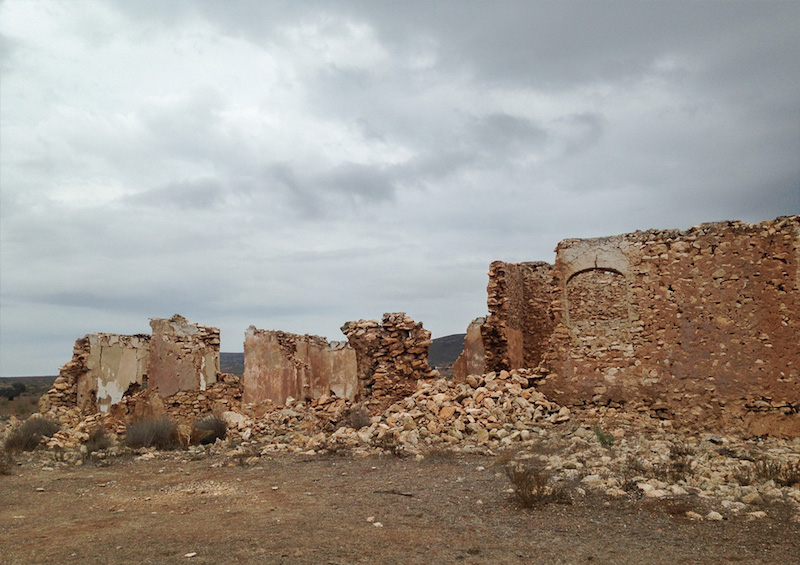 Image of Cabo de Gata's crumbling ruins